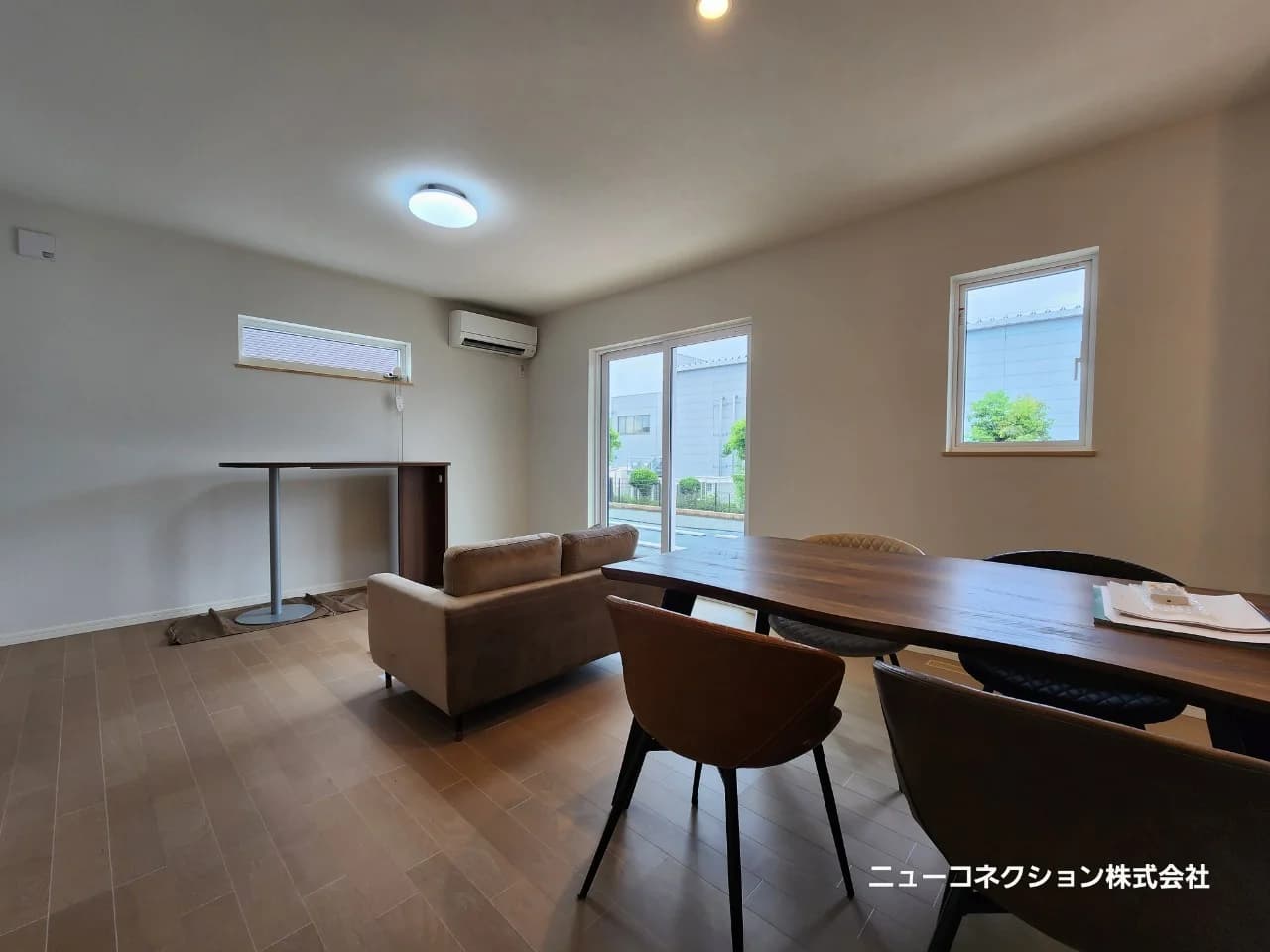 群馬県伊勢崎市堀下町の新築一戸建て