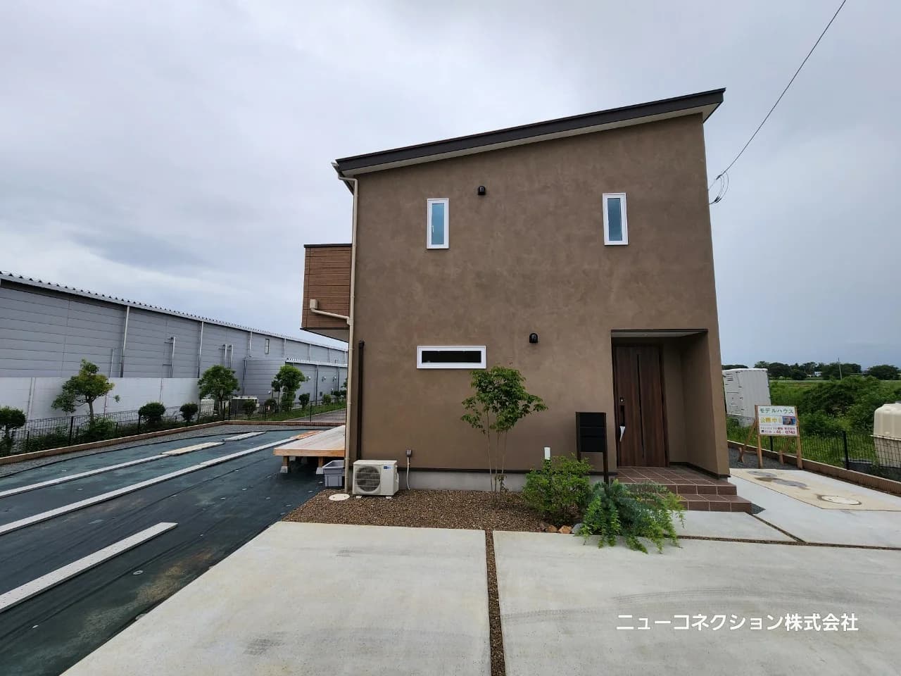 群馬県伊勢崎市堀下町の新築一戸建て