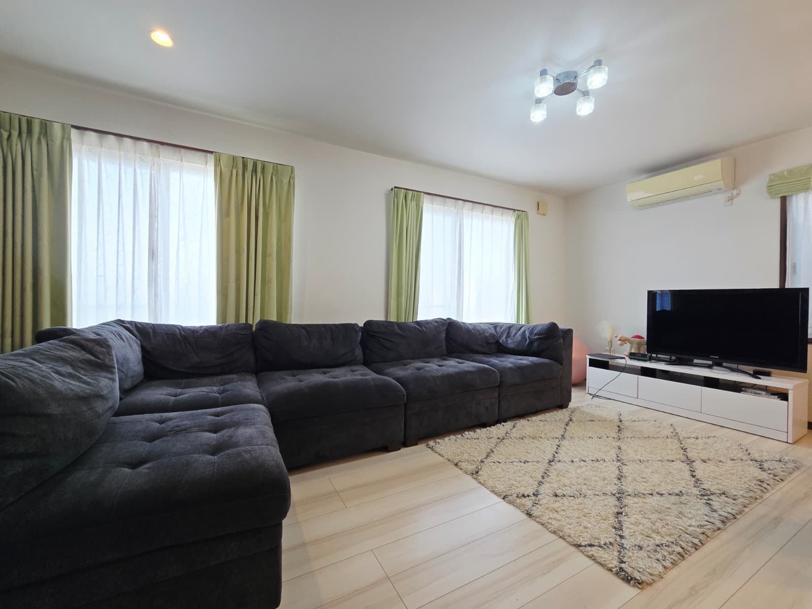 Modern 3LDK in Sannocho, Isesaki City with Solar Power