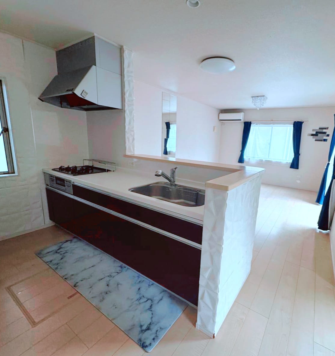 愛知県岡崎市の広々4LDK住宅