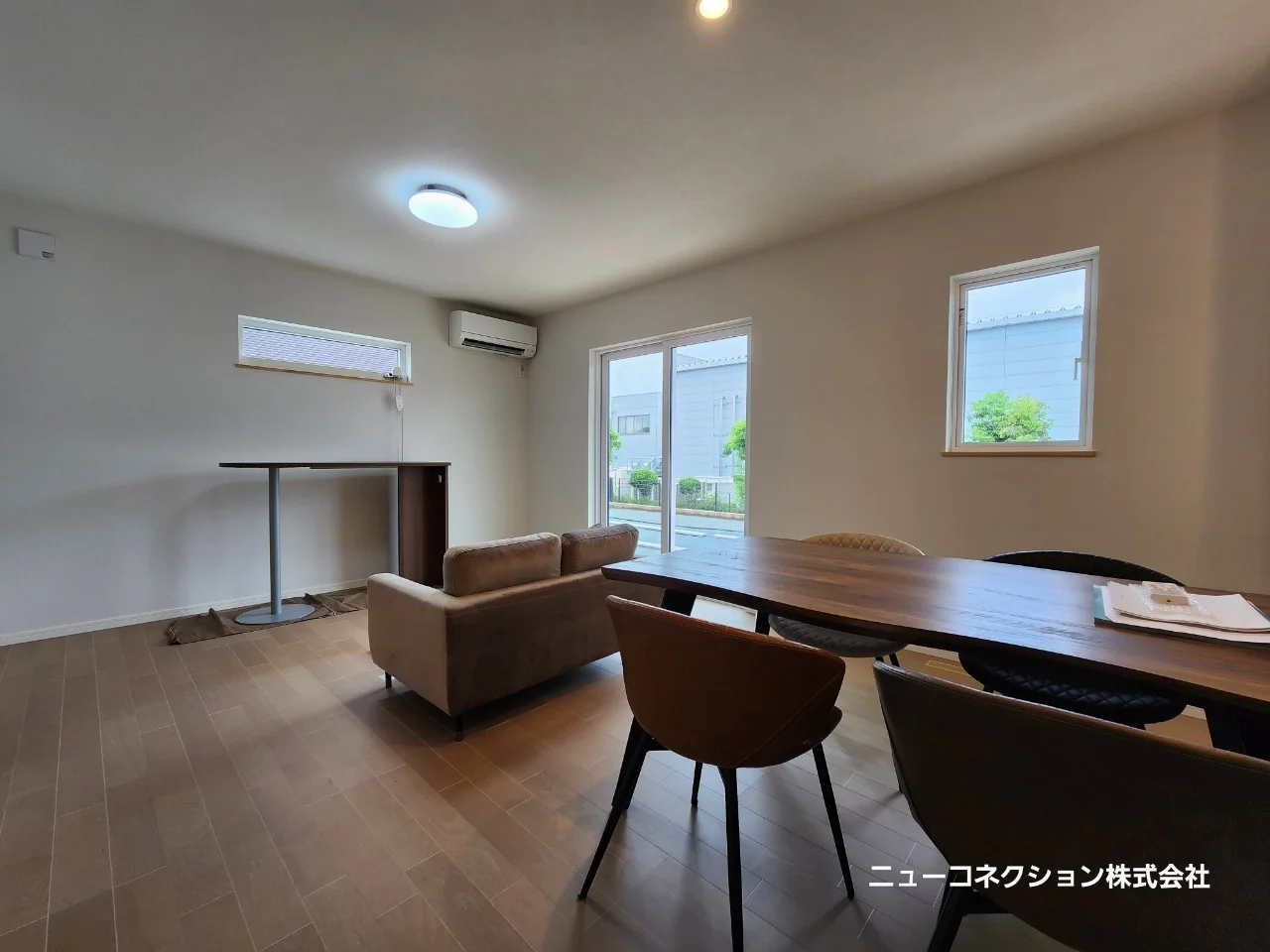 群馬県伊勢崎市堀下町の新築一戸建て