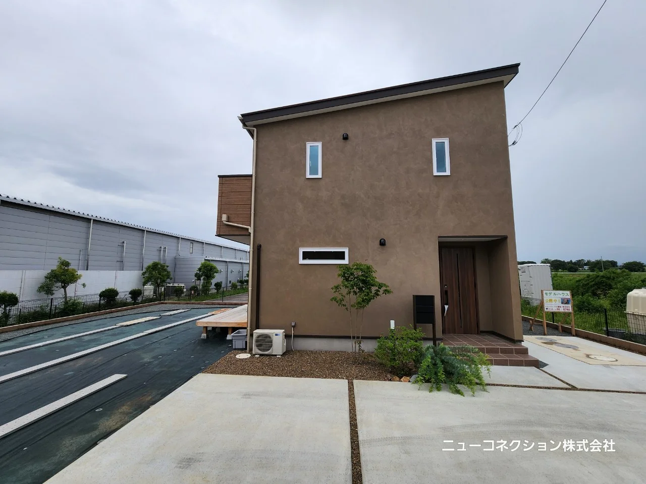 群馬県伊勢崎市堀下町の新築一戸建て